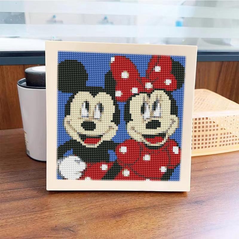 Disney Mickey Mouse and Minnie Mouse Pattern DIY Diamond Arts Colorful Painting Kit with Frame, 1 Set DIY 5D Diamond Arts Painting for Bedroom Home Wall Decor