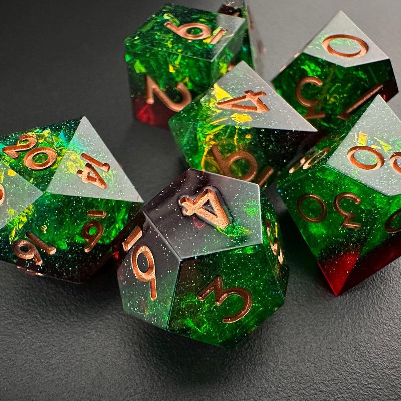 MinMax Misfits Verdant Mystique Resin Polyhedral DnD Dice Set for Dungeons & Dragons (7pc) | Green and Red  | Tabletop RPGS |  | TTRPGs