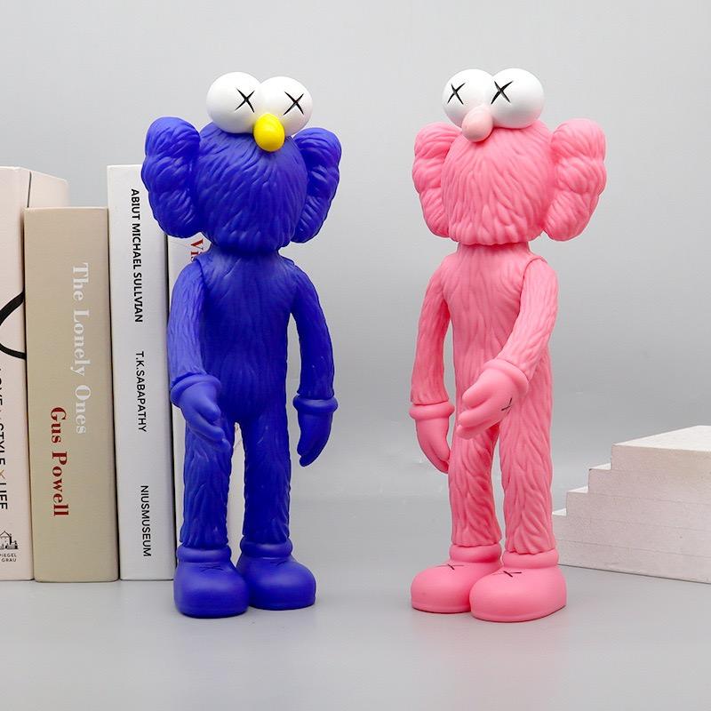 Christmas present:Kaws figure - vivid and realistic - is the best gift to give to others