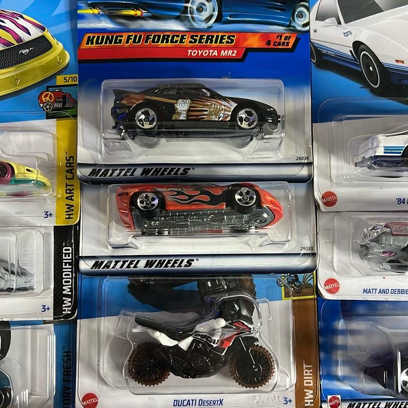 Hot Wheels Variety #1 Basic Mainlines assorted diecast car collectible scale 1:64