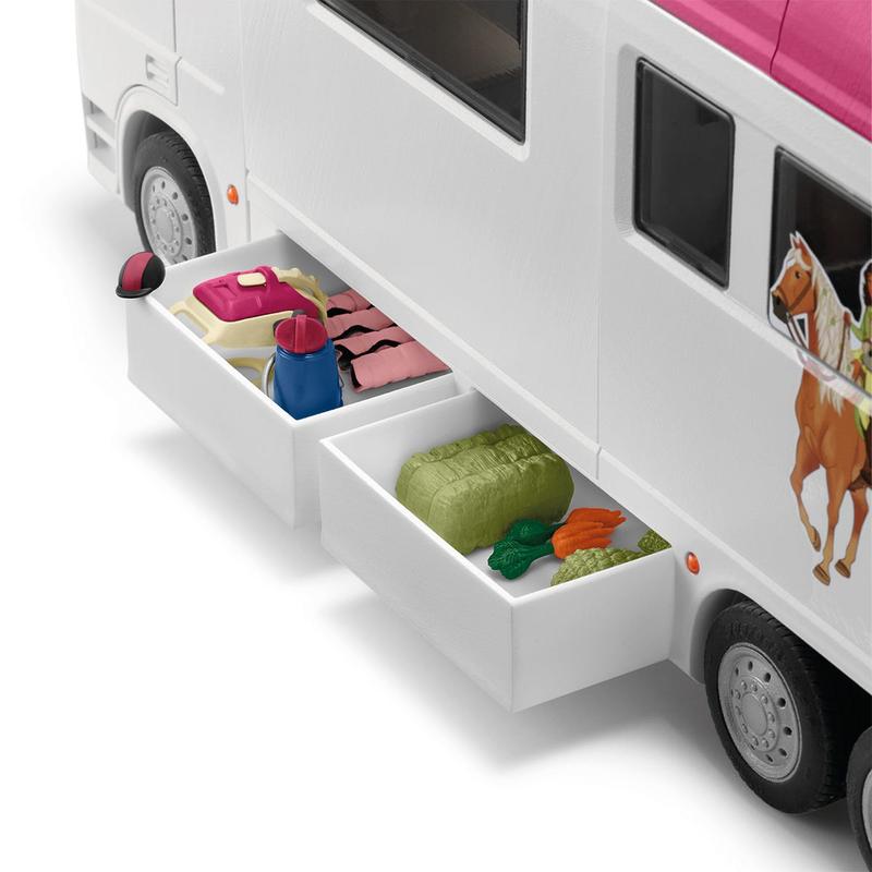 HORSE CLUB Horse Transporter Playset - Perfect Gift for Young Horse Lovers