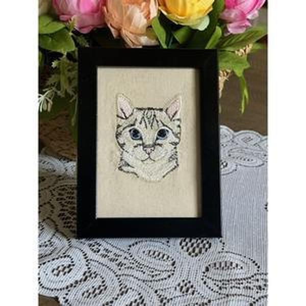 Cat Machine Embroidered and Framed!  Other Designs and Breeds Available!