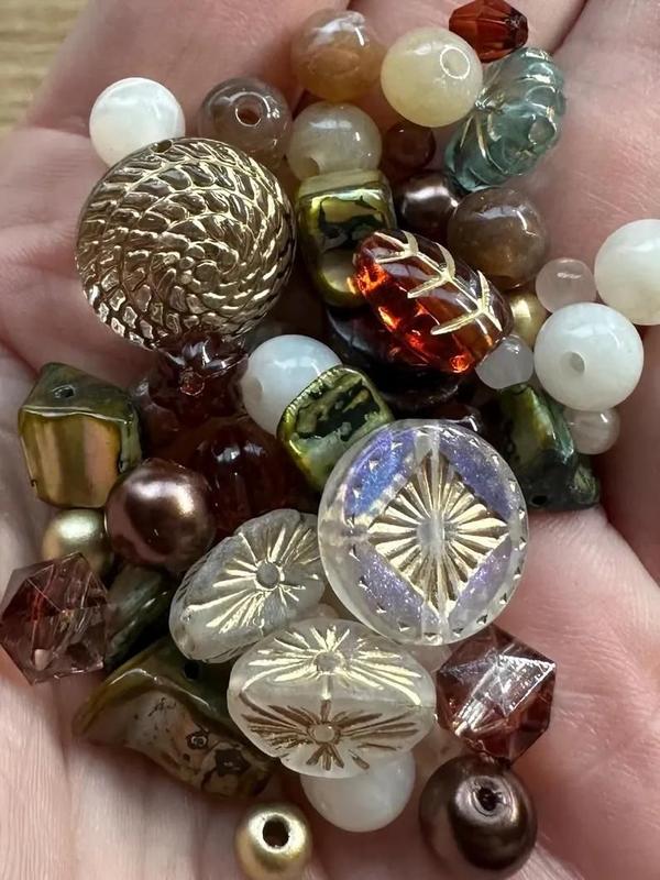 Vintage Vibes Bead Mix - Baroque and Retro Style Beads for DIY Jewelry Making