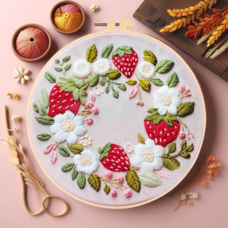 Strawberry Wreath Pattern DIY Embroidery Kit, 1 Set Embroidery with Hoop Suture Practice Kit for Adults, Handmade Unfinished Products Gifts