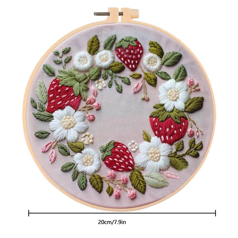 Strawberry Wreath Pattern DIY Embroidery Kit, 1 Set Embroidery with Hoop Suture Practice Kit for Adults, Handmade Unfinished Products Gifts