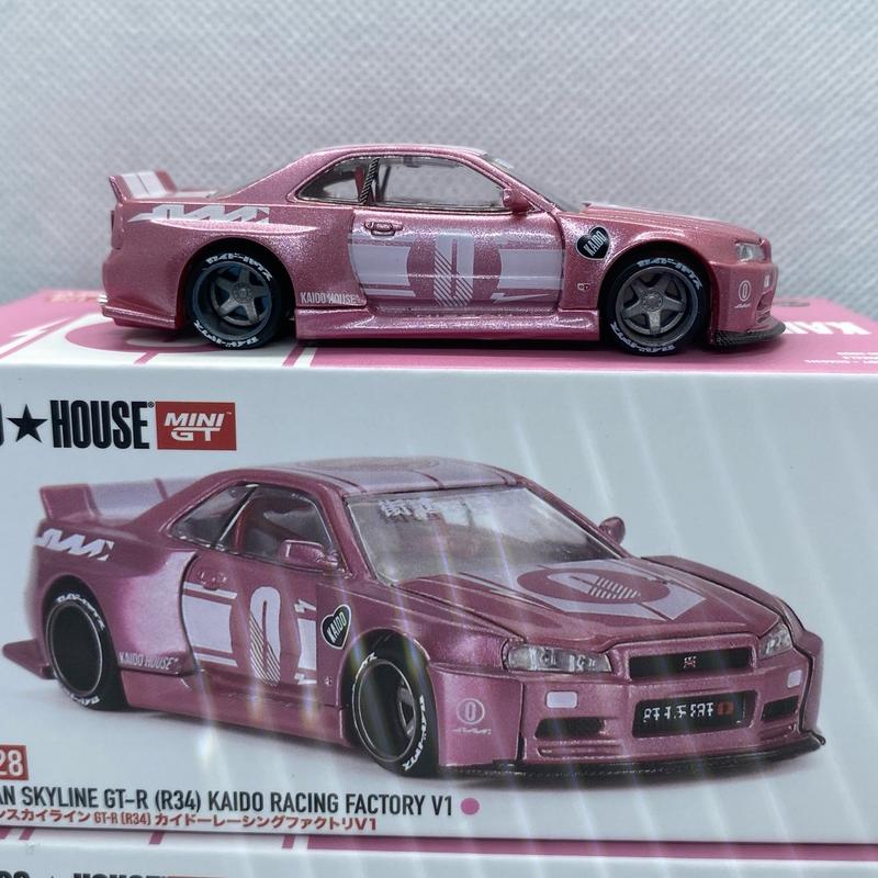 Kaido House 1:64 Nissan skyline GTR R34 Pink