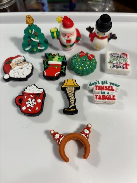 Christmas Themed Silicone Focals and Pen Toppers for DIY Crafts - 150ml Scoop