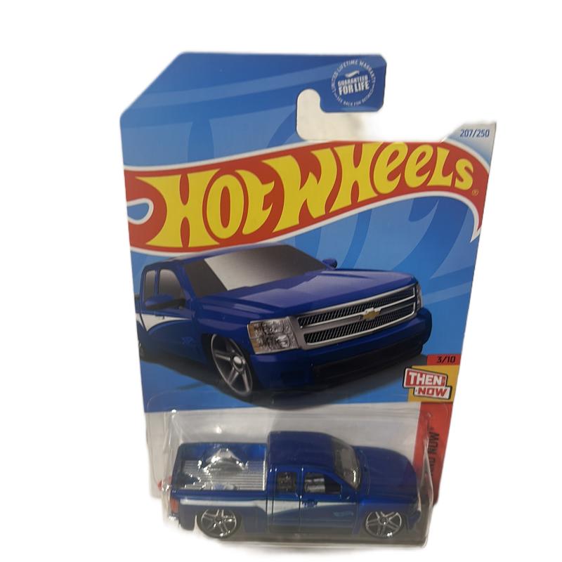 Hotwheels 2007 Silverado. Blue