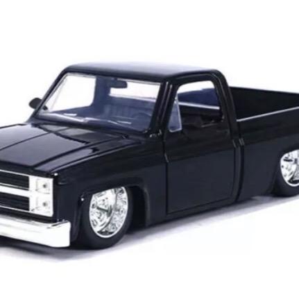 Jada 1:24 1985 Chevrolet C10 Pickup with Minilite Wheels Black 35852 diecast