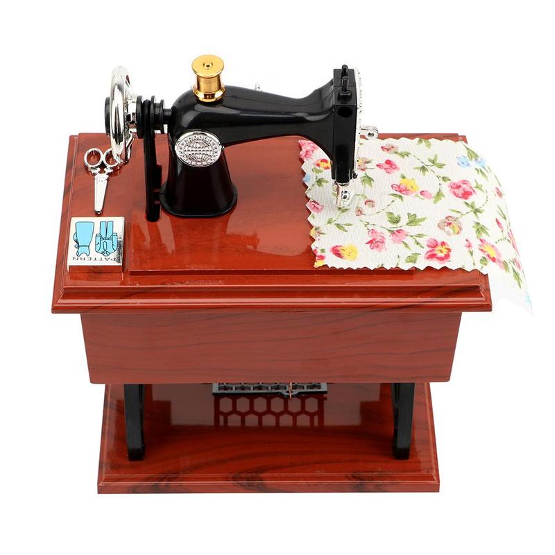 Vintage Sewing Machine Design Music Box, Creative Hand Crank Music Box, Desktop Decoration for Home Living Room Bedroom, Birthday Gift