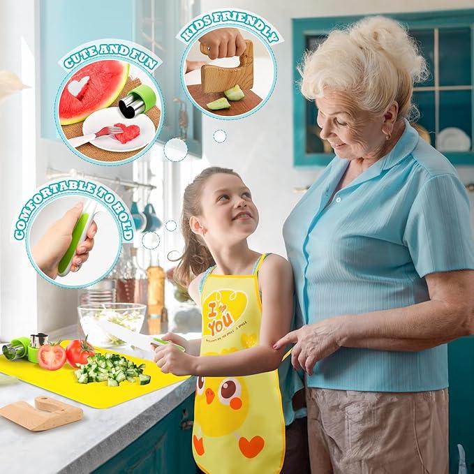 15pcs Montessori kitchen tools allow young chefs to be creative, non-toxic and safe materials made of real kitchen essential accessories, such as aprons, knives, cutting boards and various food models montessori kid Child's Safe Culinary Cooking Set