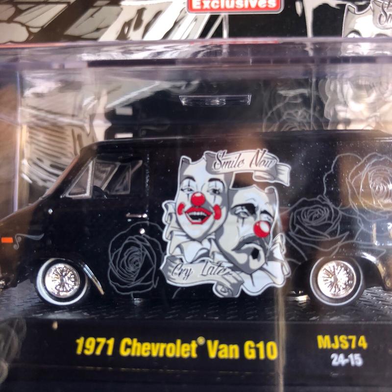 M2 Machines scale 1:64 1971 Chevrolet Van Lowriders Limited Edition – Black diecast