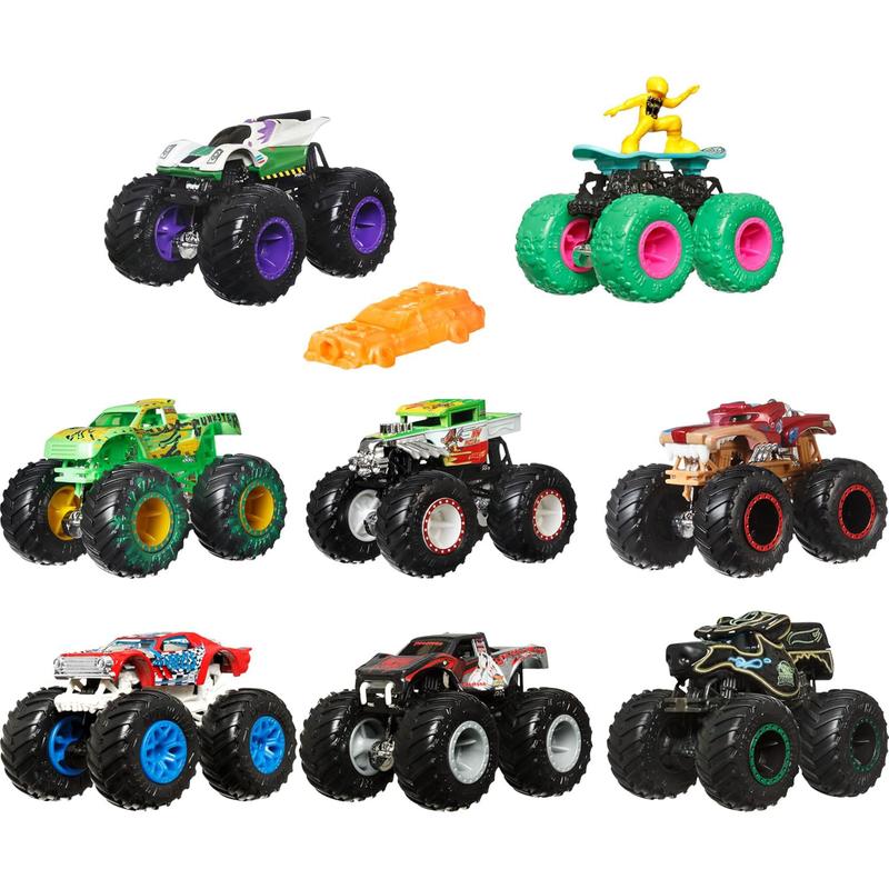 Hot Wheels Monster Trucks, 1 Toy Truck in 1:64 Scale & 1 Crushable Car, Vehicle Play for Kids & Collectors (Styles May Vary)