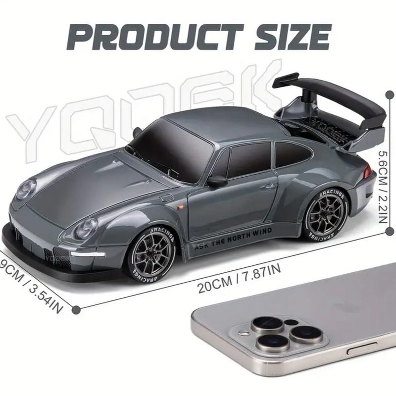 Rc Drift Car 1:24 Scale 4WD Remote Control Car 2.4 GHZ 20km h High Speed Racing Car With Drift Tires, Roadblocks And LED Headlights Dual Batteries Best Christmas, Halloween, Thanksgiving Gift