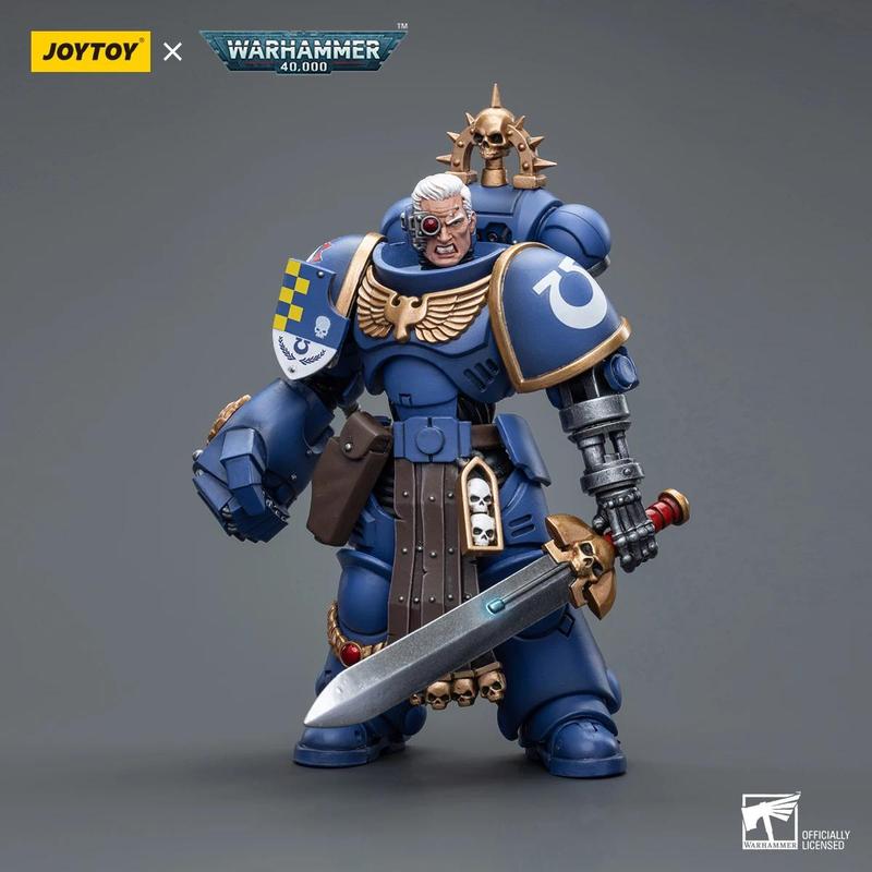 JOYTOY 1 18 Warhammer 40K Ultramarines Lieutenant with Power Fist Anime Games Figures Toys Collection Model Set-BARWEER