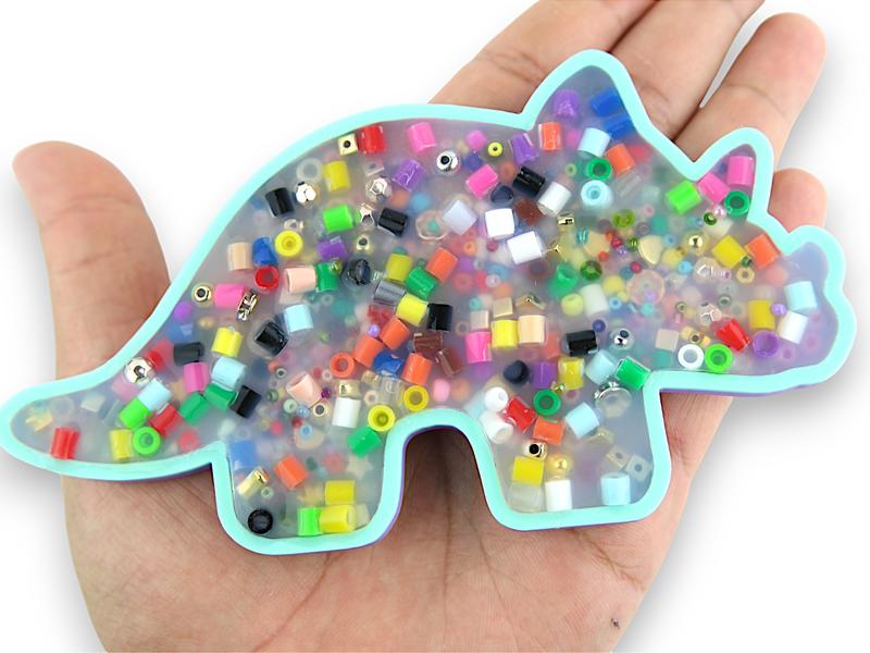 Triceratops Picky Pad and Tray- Satisfy Your Urge to Pick, Pop and Peel Stress-Free!