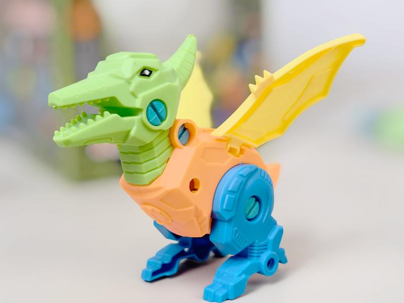 5 in 1 Assembling Dinosaurs Toy for Kids - Perfect Christmas or Birthday Gift