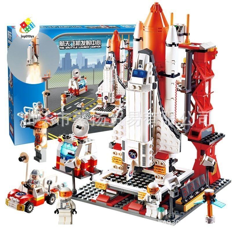 Model Building Blocks Space Rocket Launching City Aerospace Space Station Shuttle Ship Astronaut Bricks Toys