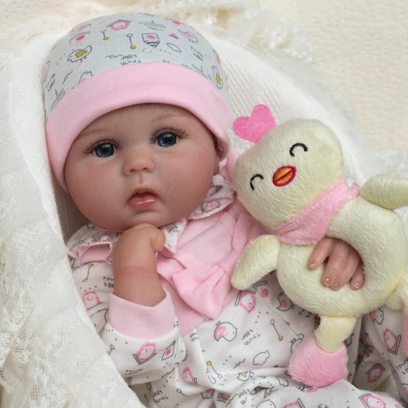 Wooroy Reborn Baby Dolls - Birthday Gift, Girl Gift, Kids Gift, Christmas Gift, Big Sister Gift, 16 Inch Realistic Newborn Girl, Lifelike Handmade Silicone Baby with Soft Weighted Body Like Real Baby, Kids Gift Box for 3+ Year Old