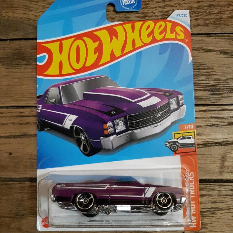 Hotwheels Diecast el camino purple