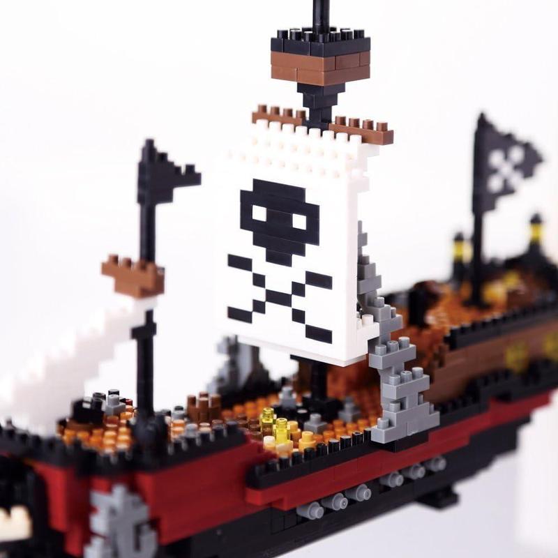 780pcs set Pirate Ship Building Block Toy, Creative Desktop Ornament, Educational Toy for Adults and Kids