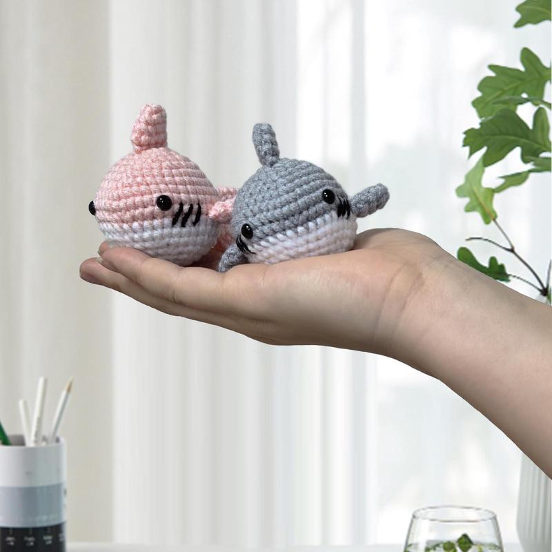 Shark Design Complete Crochet Kit, 1 Set Cute Animal Crochet Starter Set with Instructions & Random Accessories, DIY Handmade Knitting Supplies for Beginners