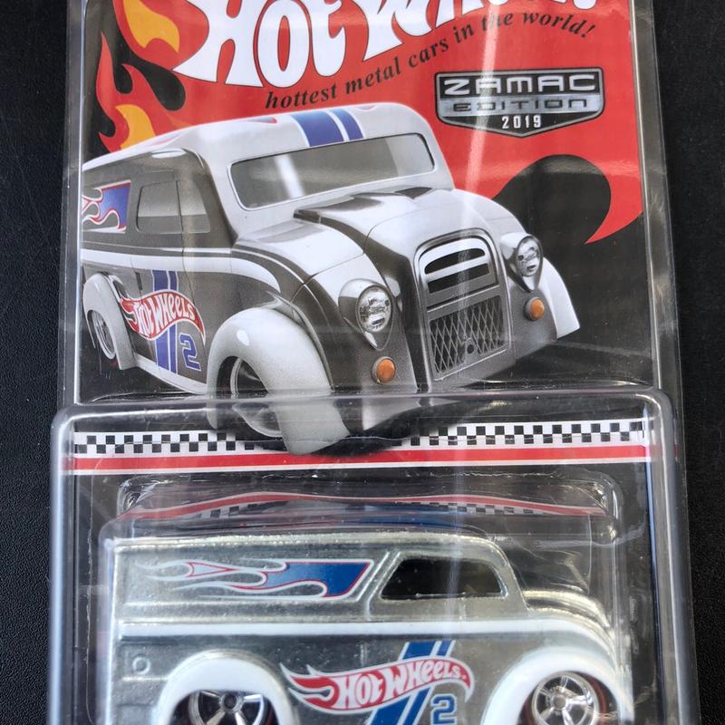 Hot Wheels Dairy Delivery Vehicle, 2019 Zamac Collector's Edition New scale 1:64 diecast