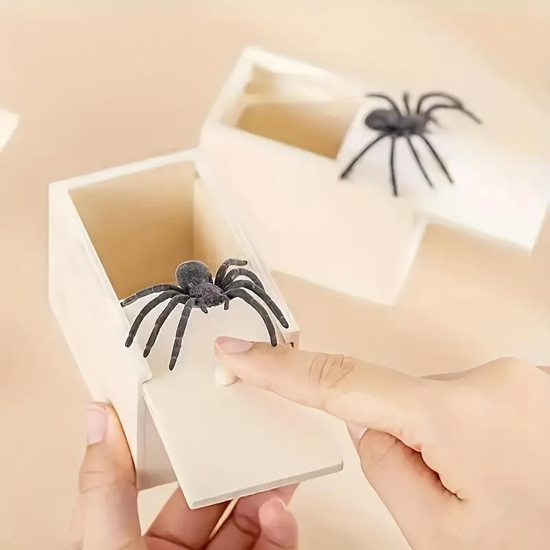 A Wooden Spider Prank Box-Funny Prank Gift Practical Joke Suit, Suitable for Various Room Types, Outdoor Use, Holiday Themes Include Halloween